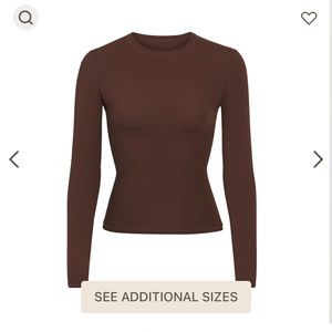 SKIMS Fits Everyone Long Sleeve Shirt - Oxford Size: Small